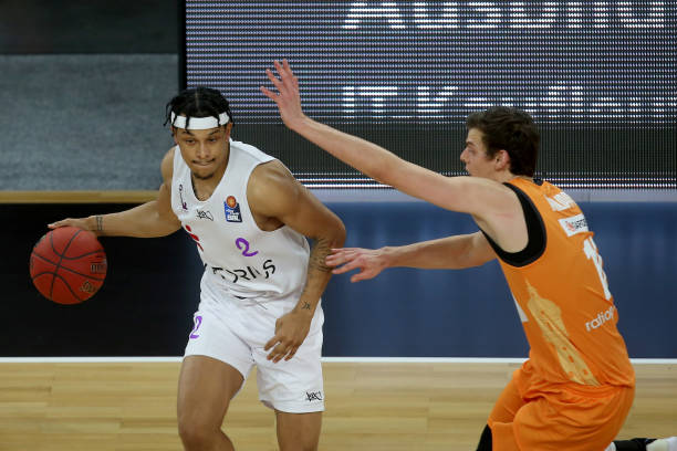 而是在各个 而是在各个